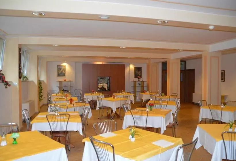 Hotelli Casa Religiosa Di Ospitalità Nazareno