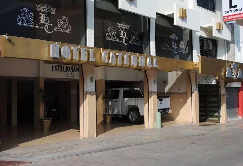 هتل Catedral