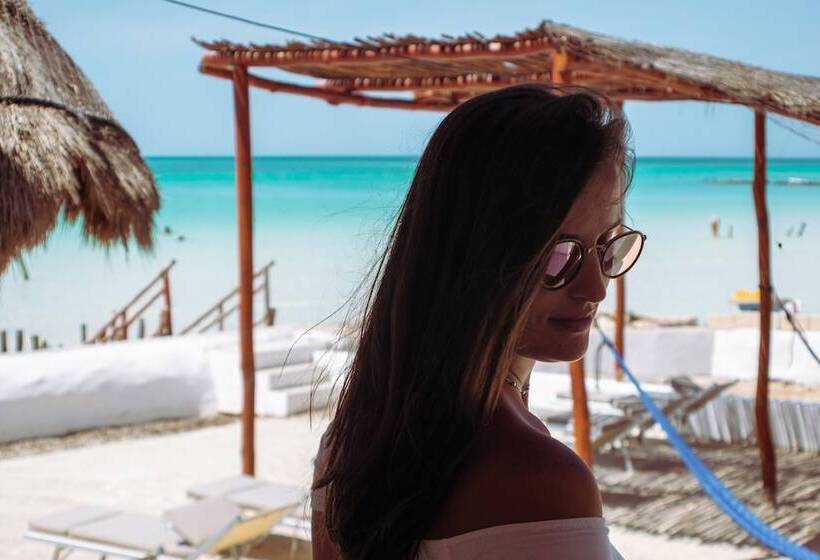 Szálloda Golden Paradise Beach