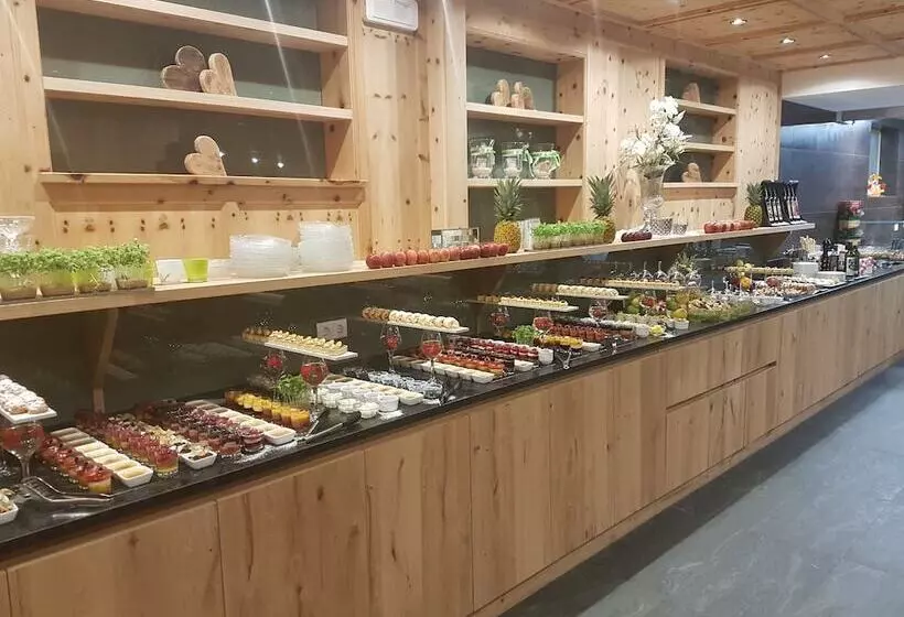 ホテル Molaris Lodge