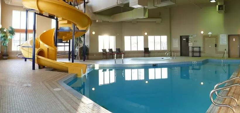 Hotelli Peavine Inn And Suites High Prairie