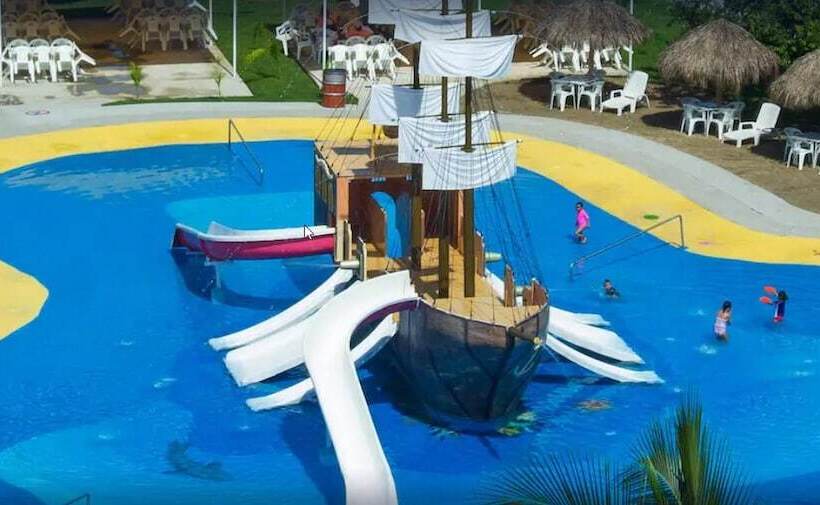 ホテル Splash Inn Nuevo Vallarta & Parque Acuatico