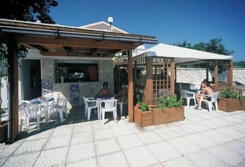 ホテル Villa Carabella Residence