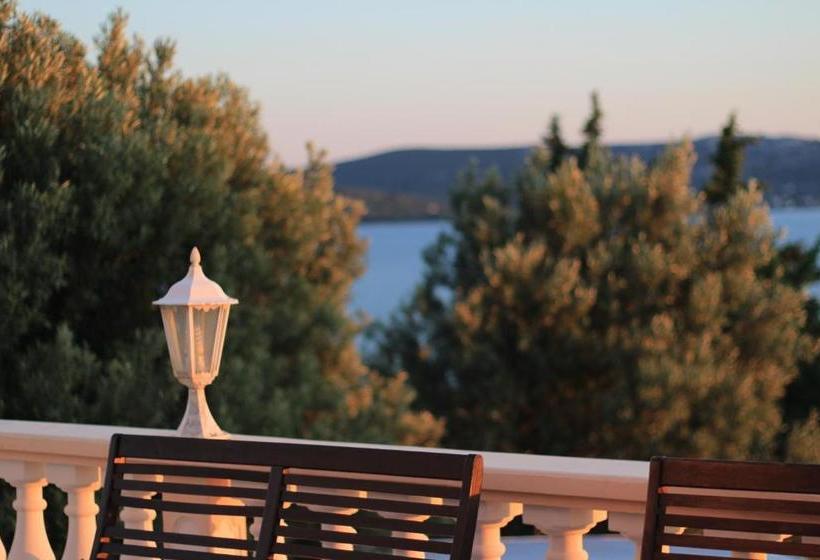 ホテル Villa Ivan