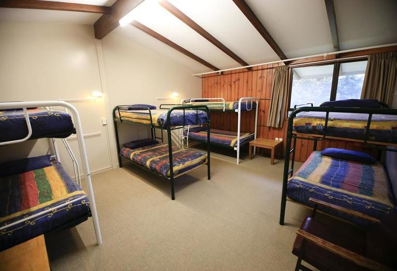 בית מלון כפרי Yha Te Anau