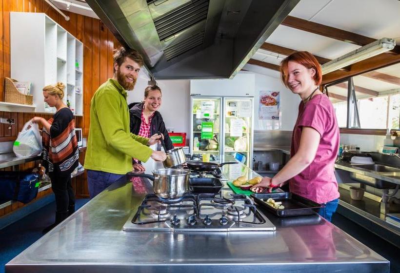 בית מלון כפרי Yha Te Anau