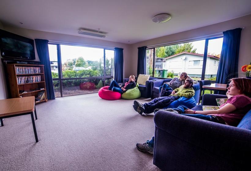 בית מלון כפרי Yha Te Anau