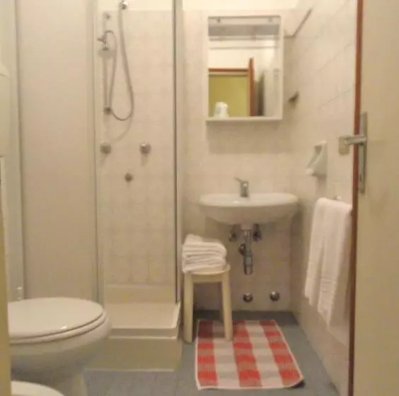 Hotelli Albergo Ristorante Cima I Pra