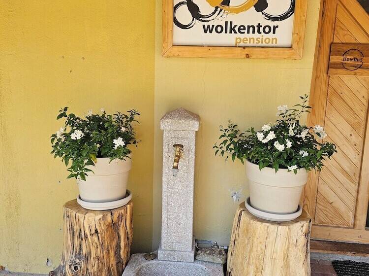 ホテル Apartments Wolkentor