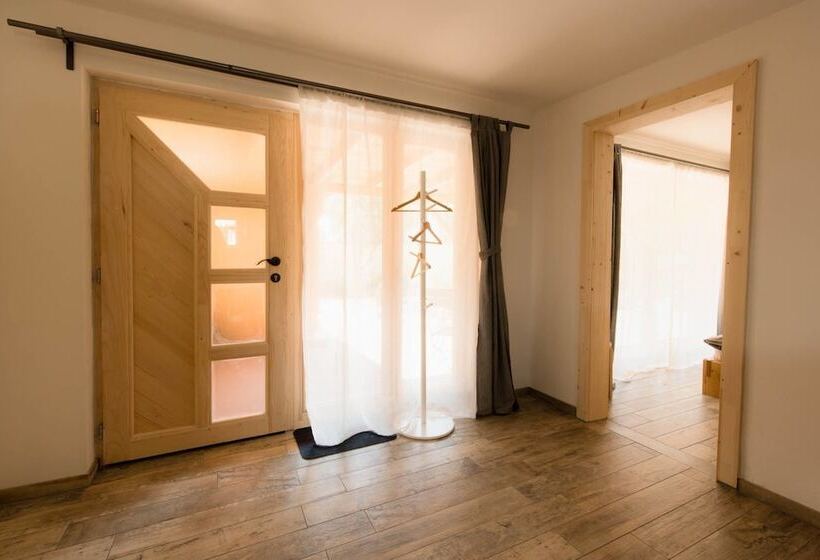 ホテル Apartments Wolkentor