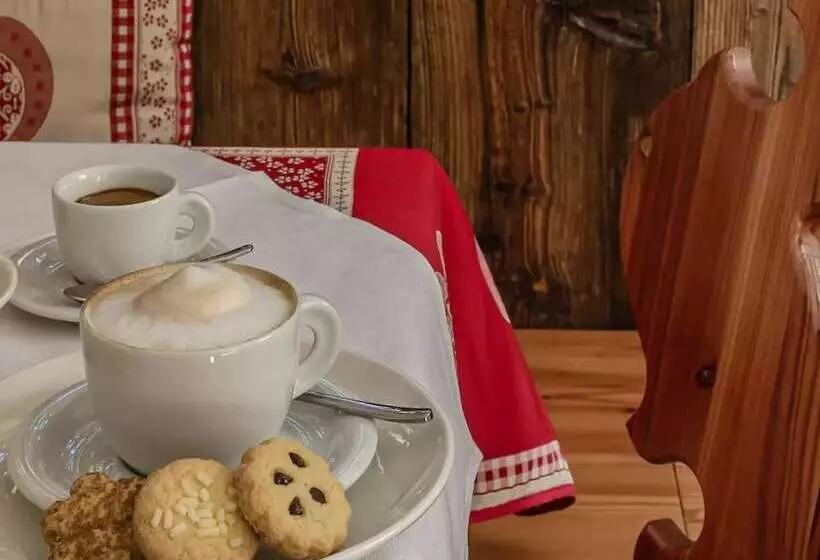 ホテル Chalet Val Di Rabbi