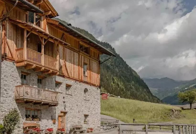 ホテル Chalet Val Di Rabbi
