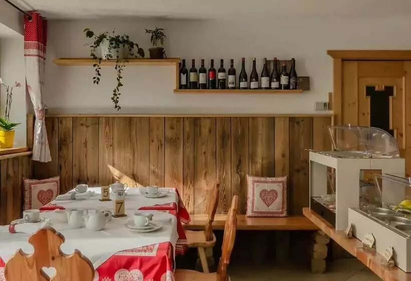 ホテル Chalet Val Di Rabbi