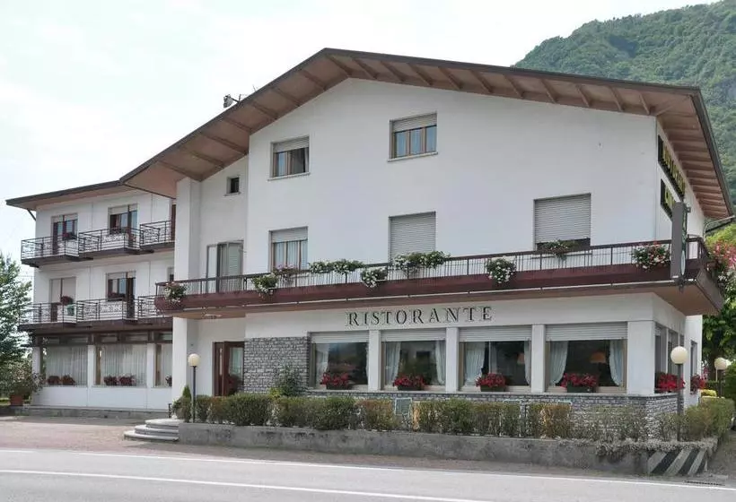 Hotelli Albergo Ristorante Cima I Pra
