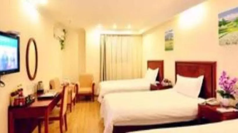 ホテル Greentree Inn Jiangxi Yingtan Railway Station Square Business
