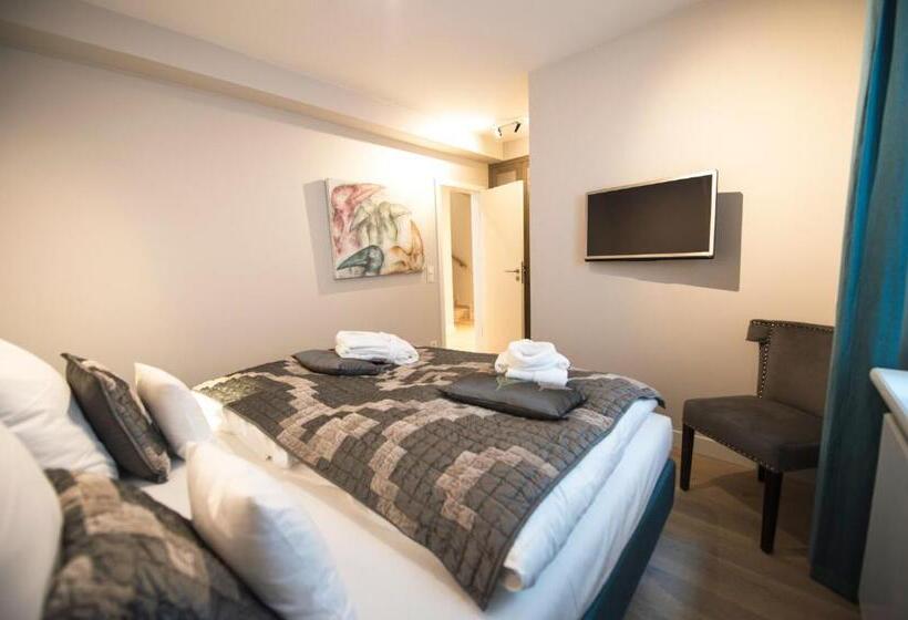 Отель Hof Galerie