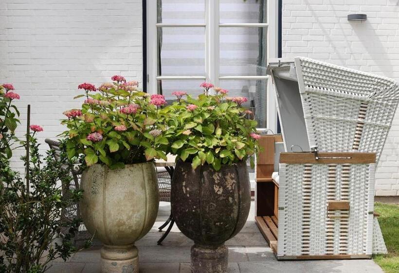 Отель Hof Galerie