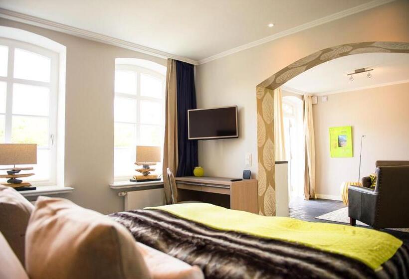 Отель Hof Galerie