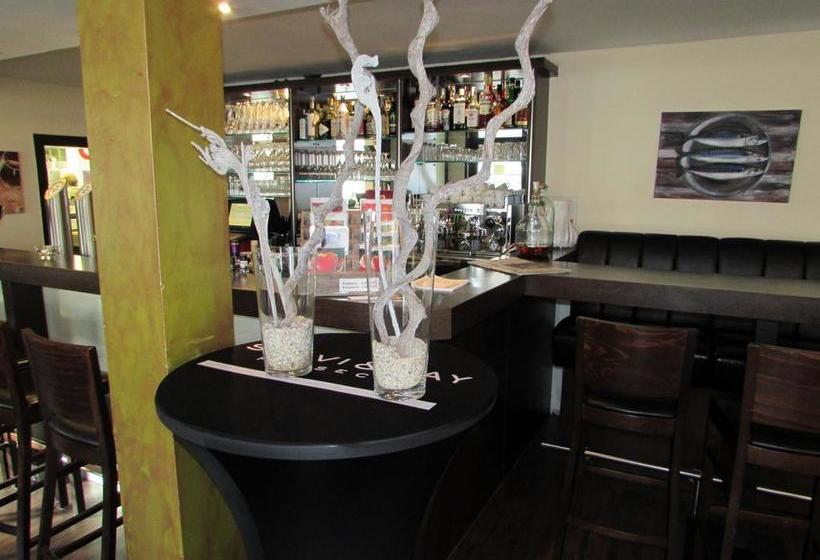 בית מלון כפרי Und Restaurant Pinkenburg