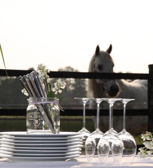 酒店 Restaurant Piärdestall Hövelhof