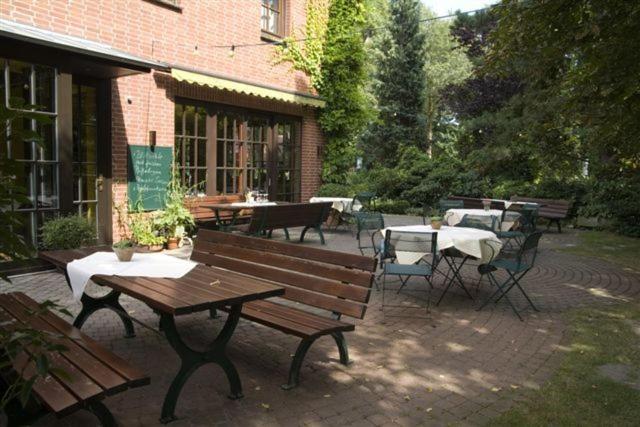 酒店 Restaurant Piärdestall Hövelhof