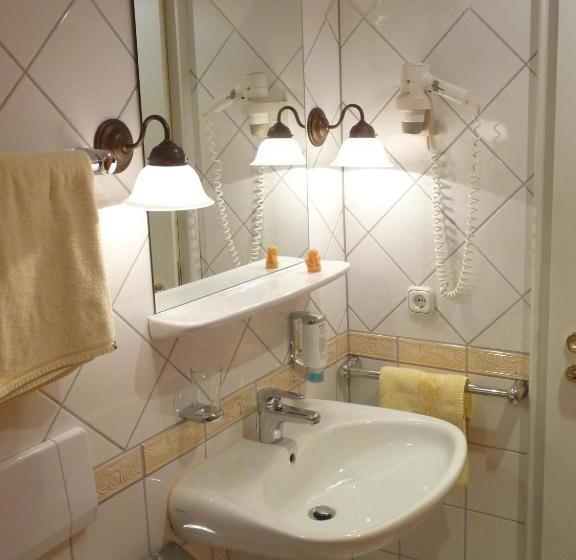 酒店 Restaurant Piärdestall Hövelhof