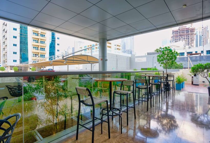 Отель The First Collection Marina