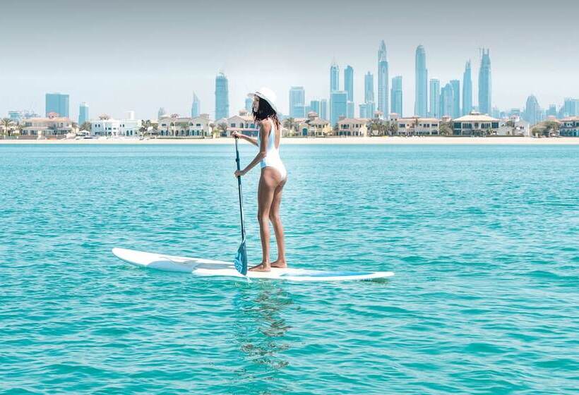 Отель The First Collection Marina