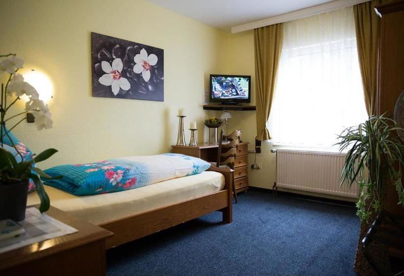 فندق Zur Brücke