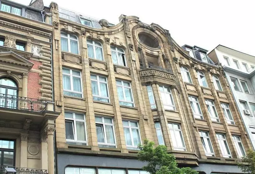 Willy Hotel Frankfurt