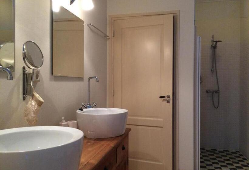 Отель Het Oude Postkantoor