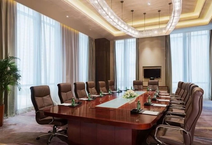 Otel Wanda Realm Jingzhou