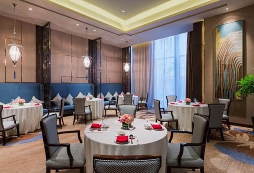 Otel Wanda Realm Jingzhou