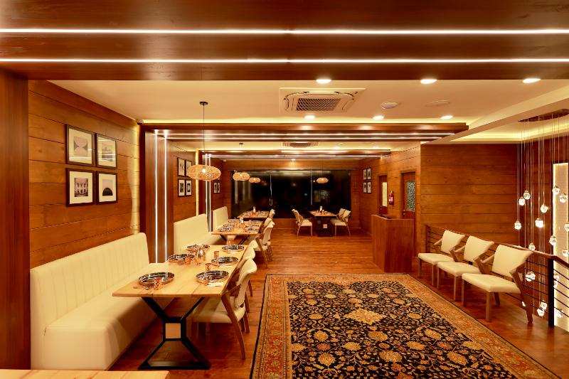 בית מלון כפרי Wooden Ecr Sea Resort