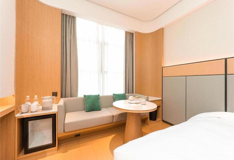 Ji Hotel Nanjing Baijia Lake