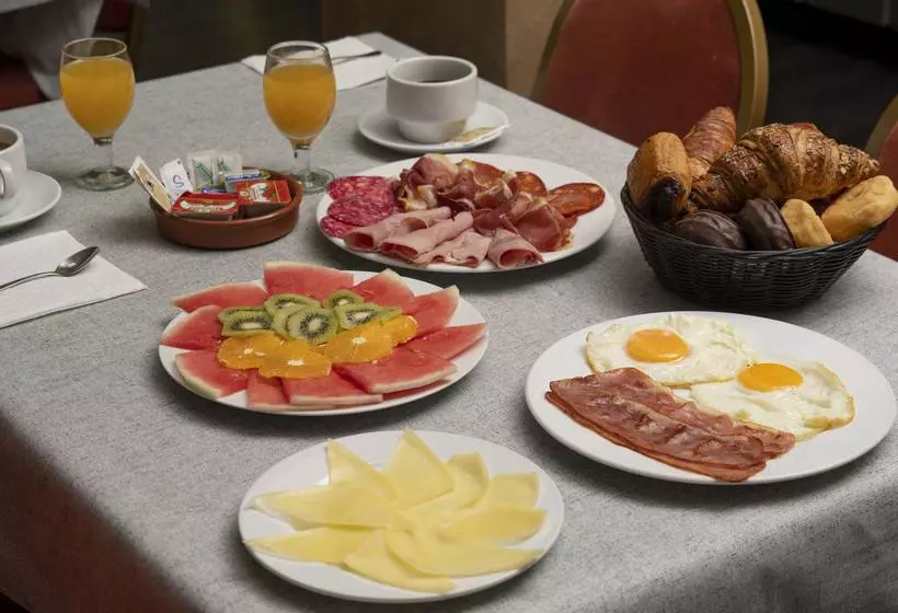 Apartamentos Manzano 3000 Con Desayuno