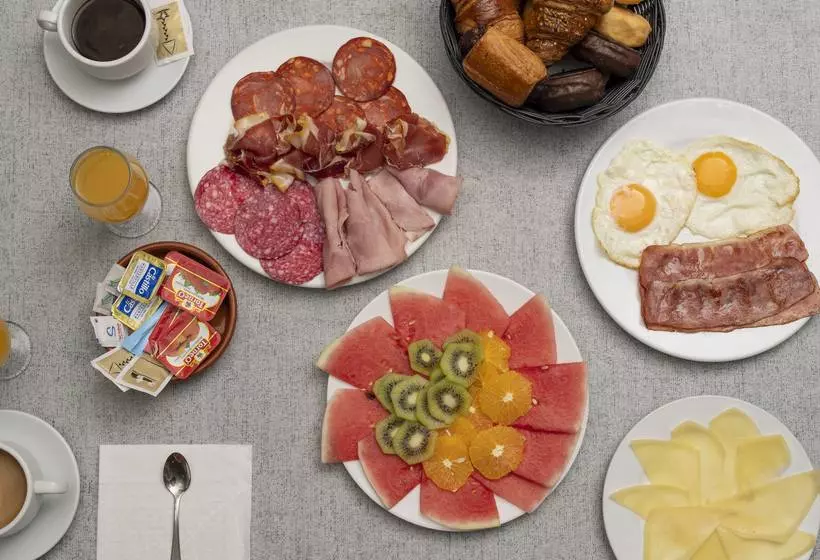 Apartamentos Manzano 3000 Con Desayuno