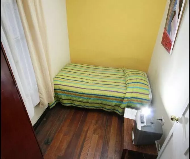 هتل Angel Hostal   Hostel