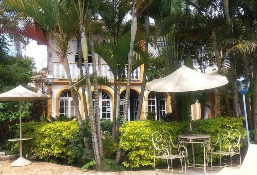 هتل Arraial Velho Pousada Tematica