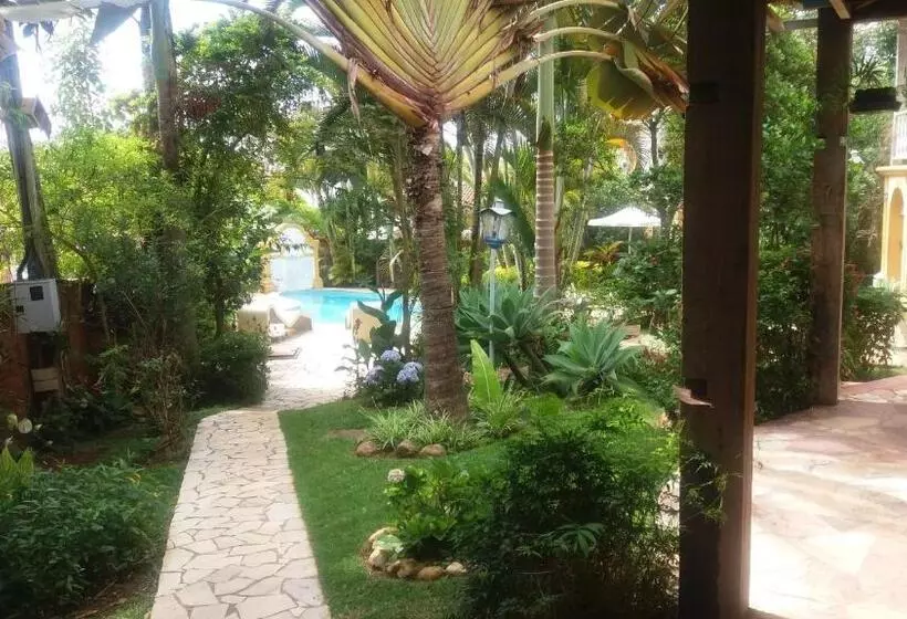 هتل Arraial Velho Pousada Tematica