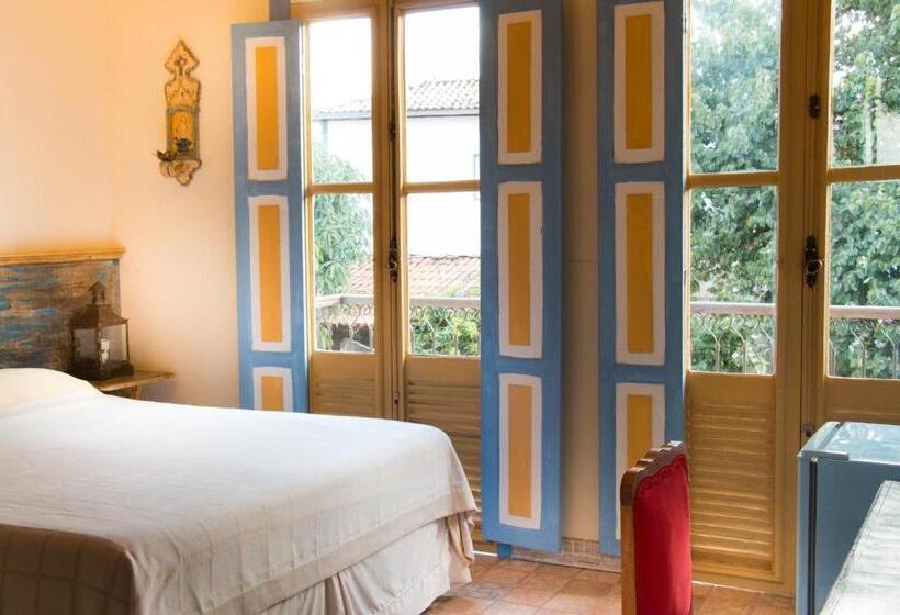 هتل Arraial Velho Pousada Tematica