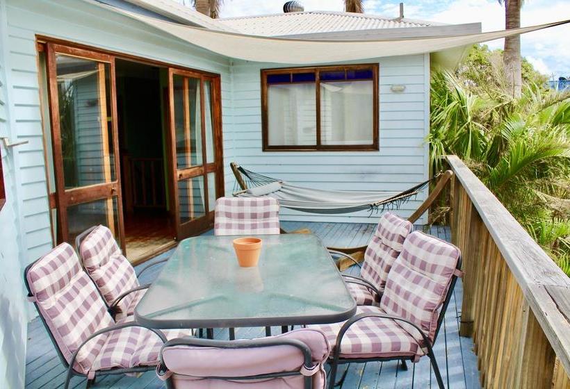 בית מלון כפרי Colonial Court Holiday Apartments