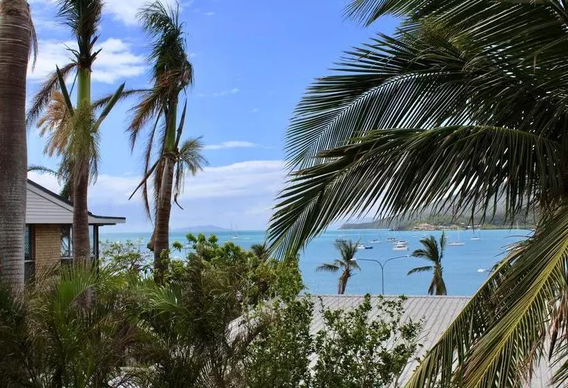 ホテル Colonial Court Holiday Apartments