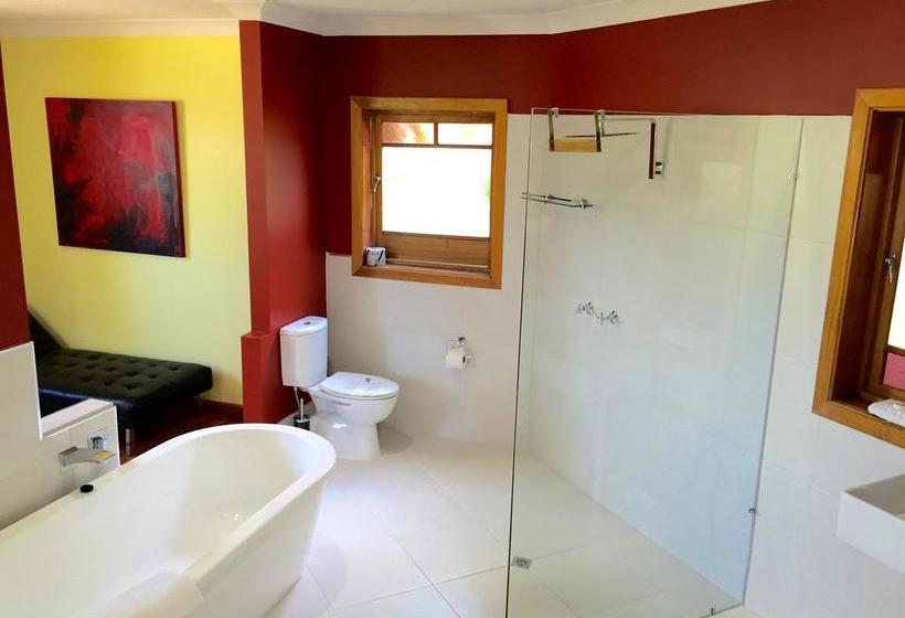 בית מלון כפרי Colonial Court Holiday Apartments