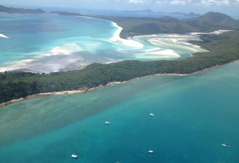 בית מלון כפרי Colonial Court Holiday Apartments