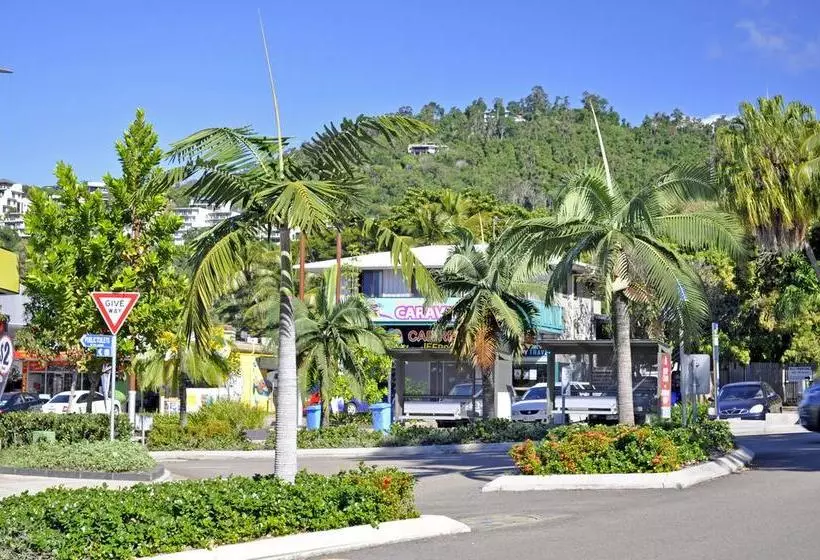 ホテル Colonial Court Holiday Apartments