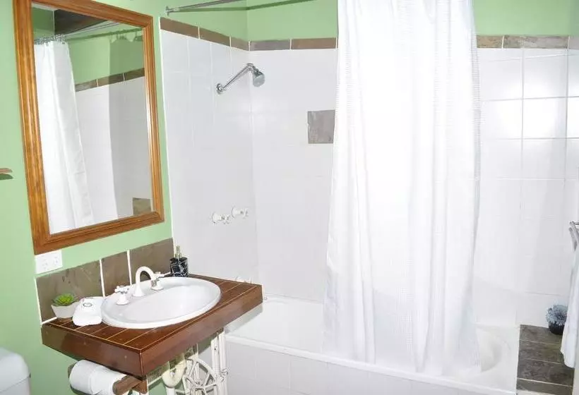 ホテル Colonial Court Holiday Apartments