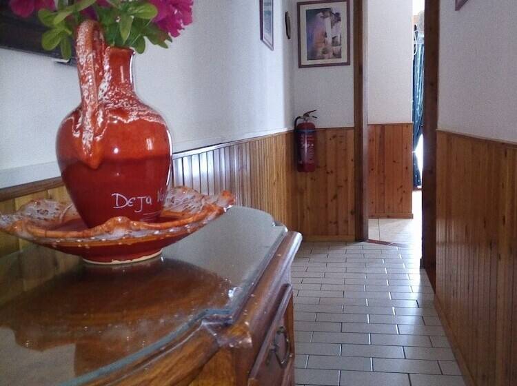 בית מלון כפרי Deja Vu