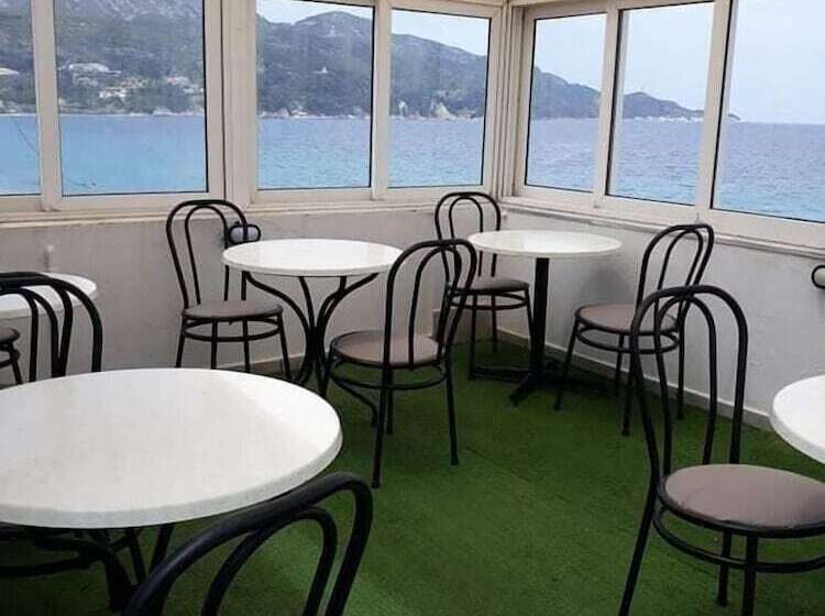 בית מלון כפרי Deja Vu