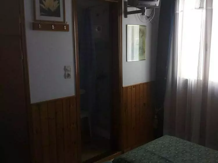 Hôtel Deja Vu
